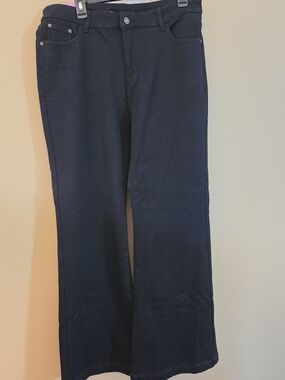 LOOKUB Flared Wide-Leg Jeans in Navy